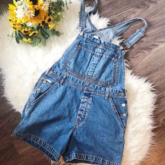 Calvin Klein Pants - CALVIN KLEIN VINTAGE LIGHT WASH OVERALLS